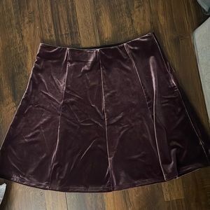 Purple velvet skirt with tags